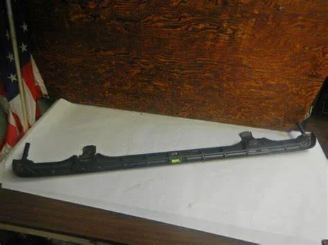header rail.jpg