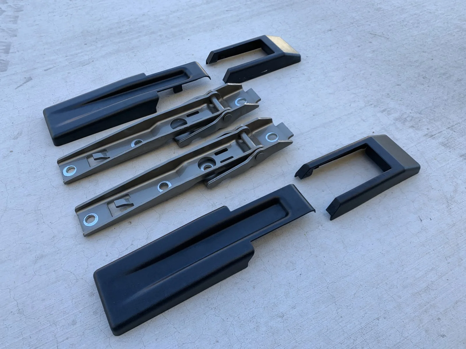 hinges2.JPG