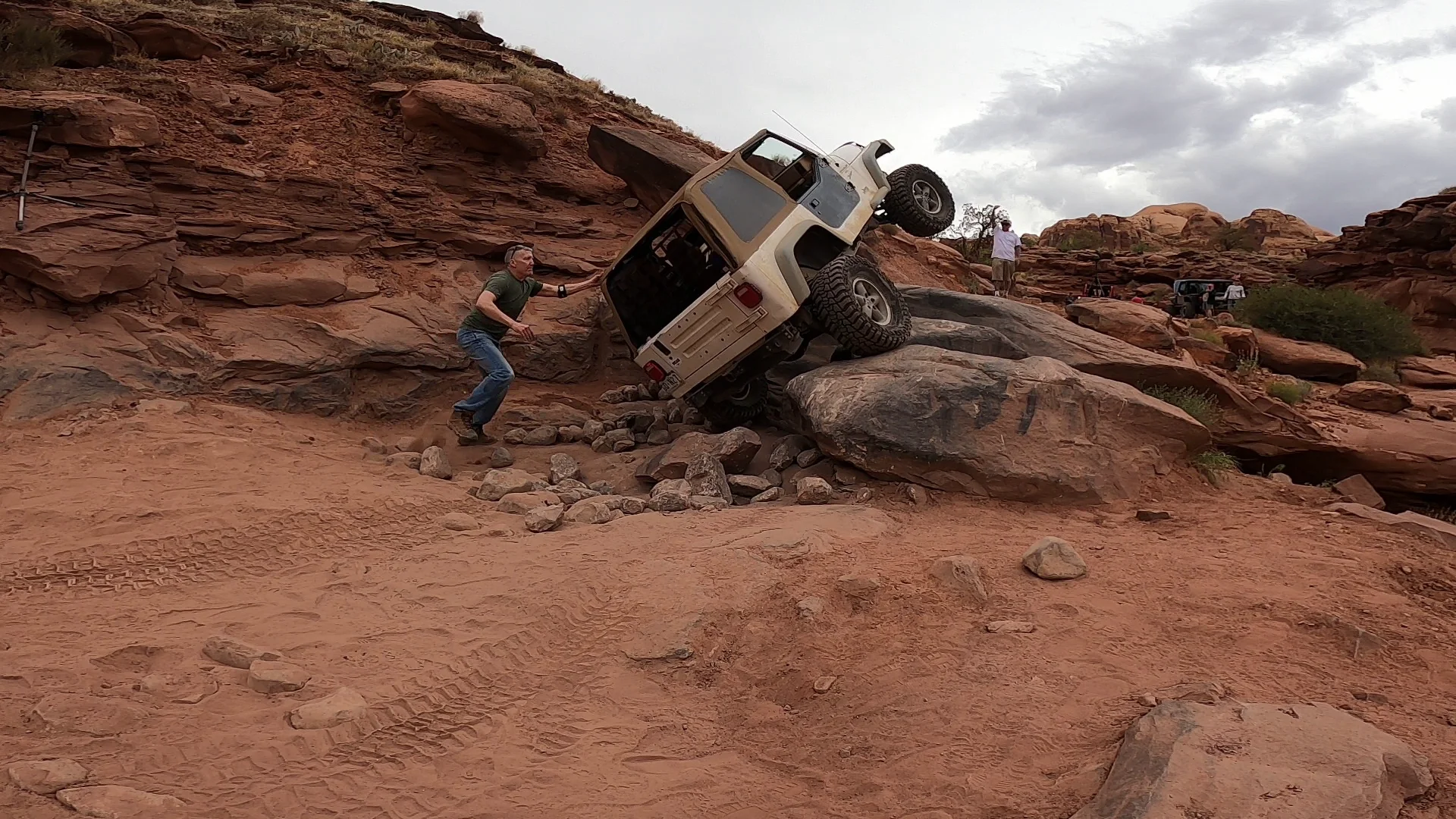 iBasket Tire Lift 2.webp