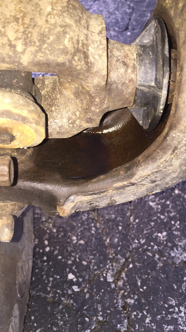 Axle seals leaking | Jeep Wrangler TJ Forum