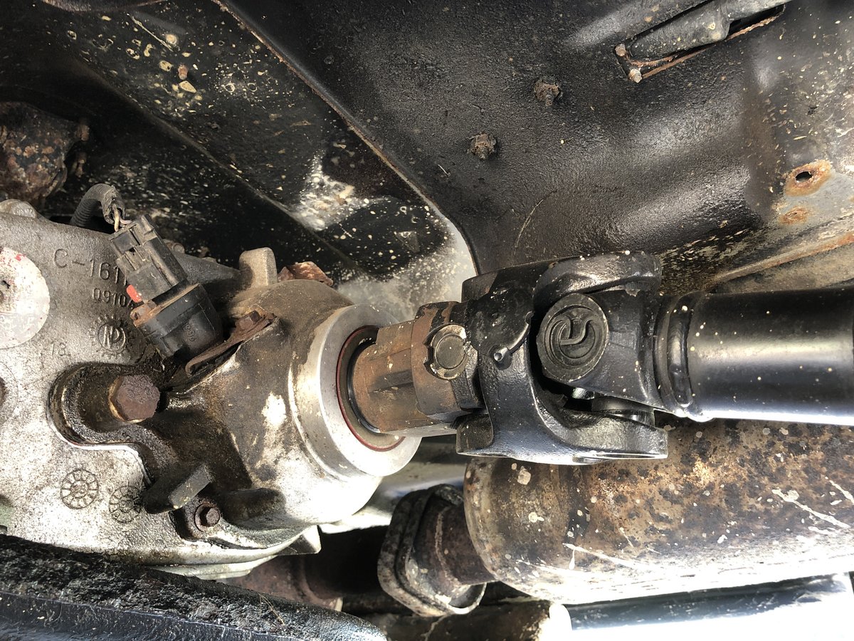 Just checking if this is a slip yoke eliminator? | Jeep Wrangler TJ Forum