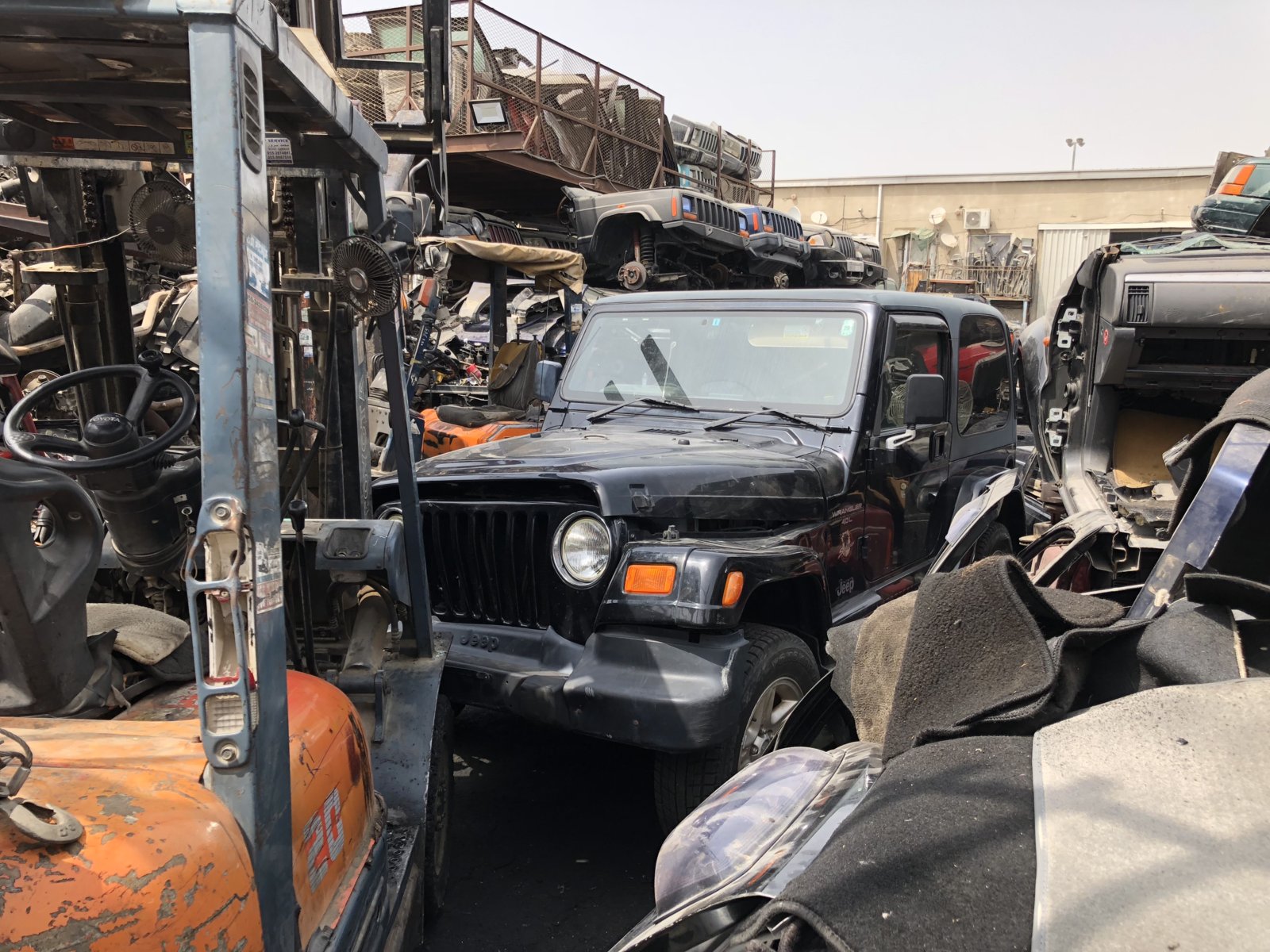 2 more Jeeps to strip at the junkyard | Jeep Wrangler TJ Forum