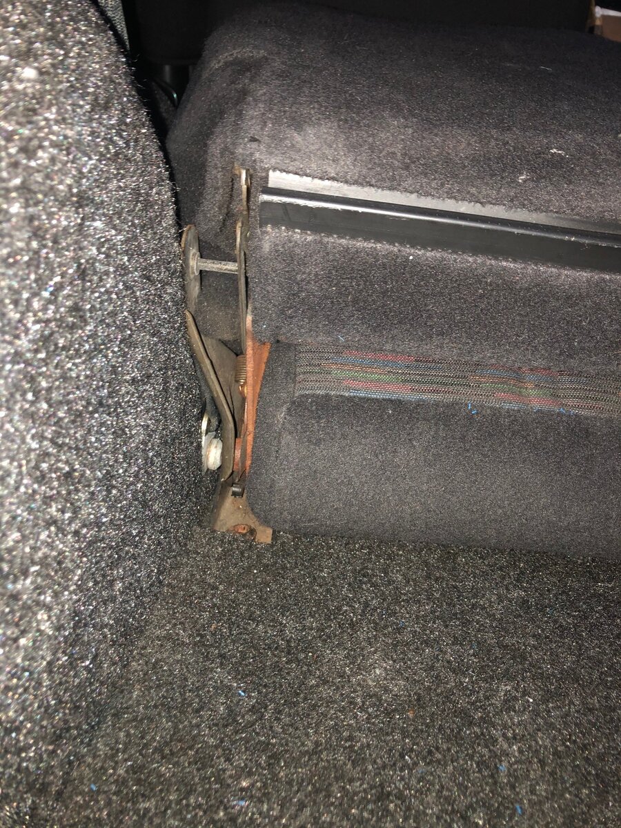 Rear seat stuck and won't come out anymore | Jeep Wrangler TJ Forum