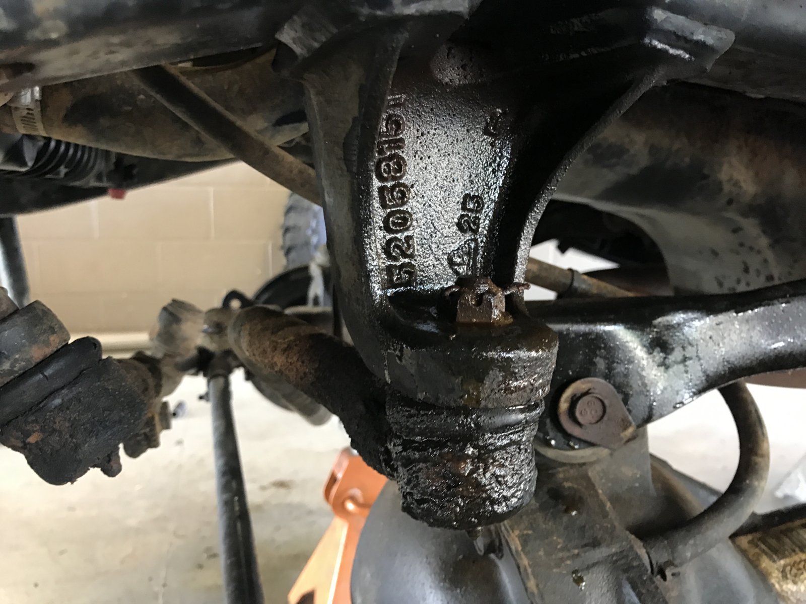 So uh how do I remove the front trackbar from the frame mount? + One other  question | Jeep Wrangler TJ Forum
