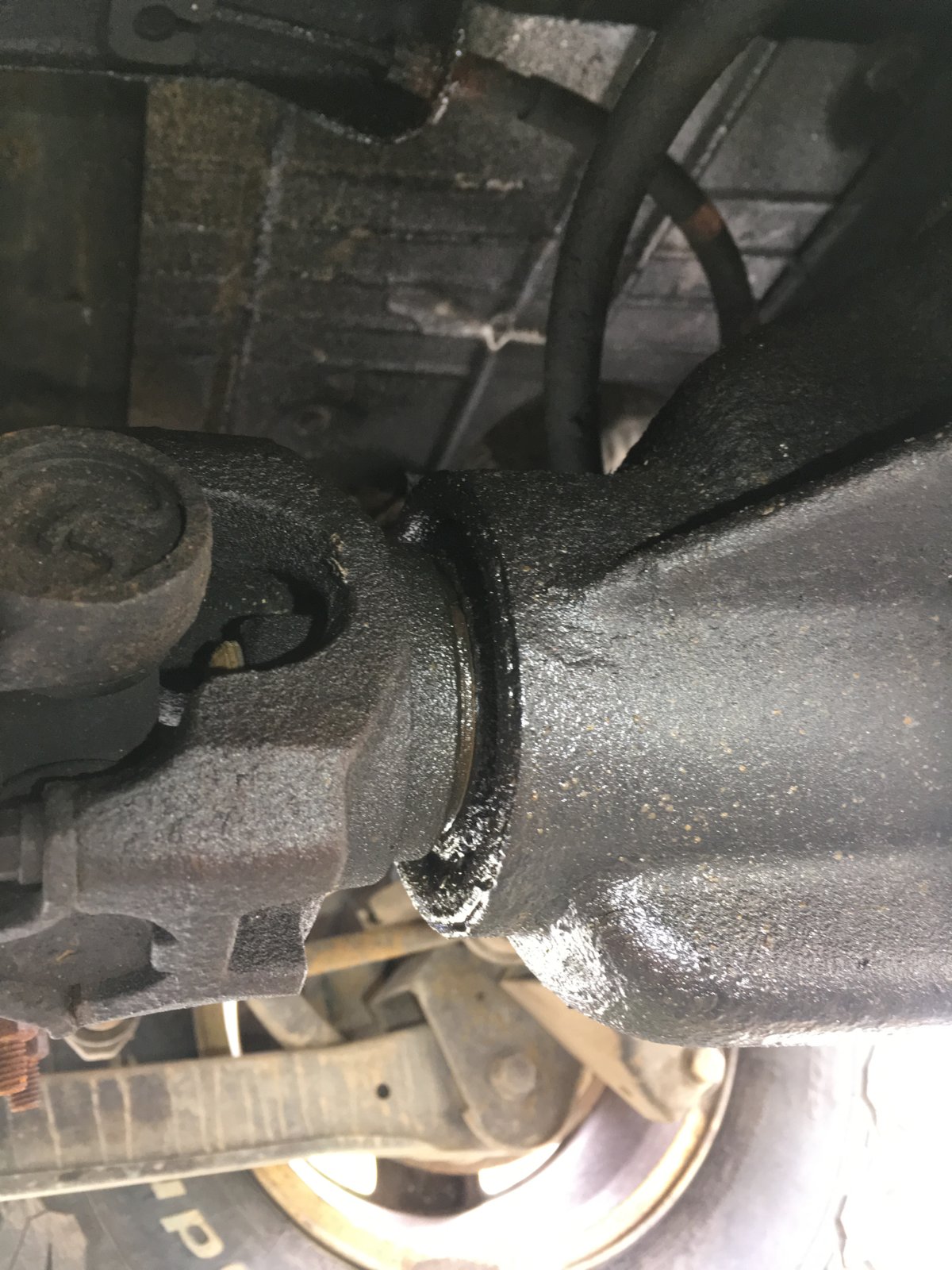 anyone know whats leaking here jeep wrangler tj forum jeep wrangler tj forum