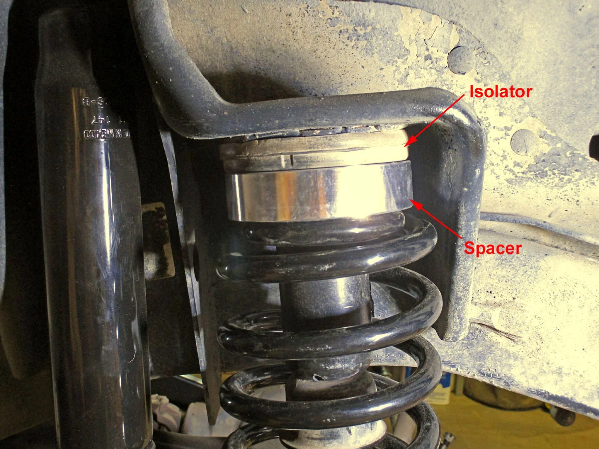 Isolator_vs_Spacer.webp