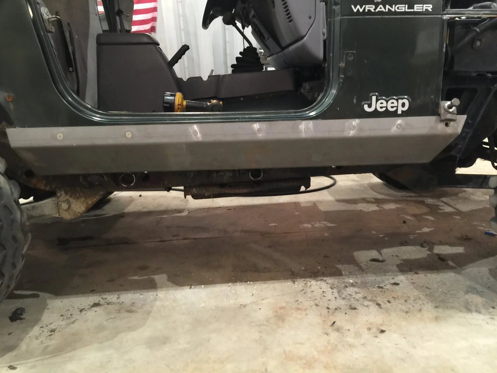 J1.webp