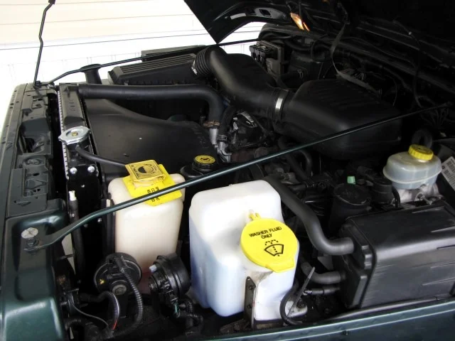 Jeep%20TJ%20SE%2004.webp