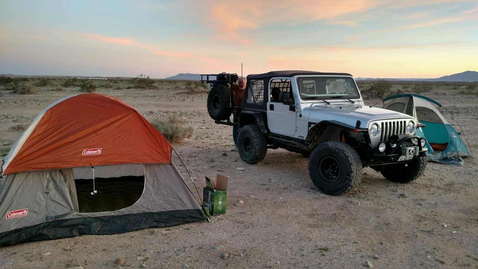 jeep 217 desert.webp