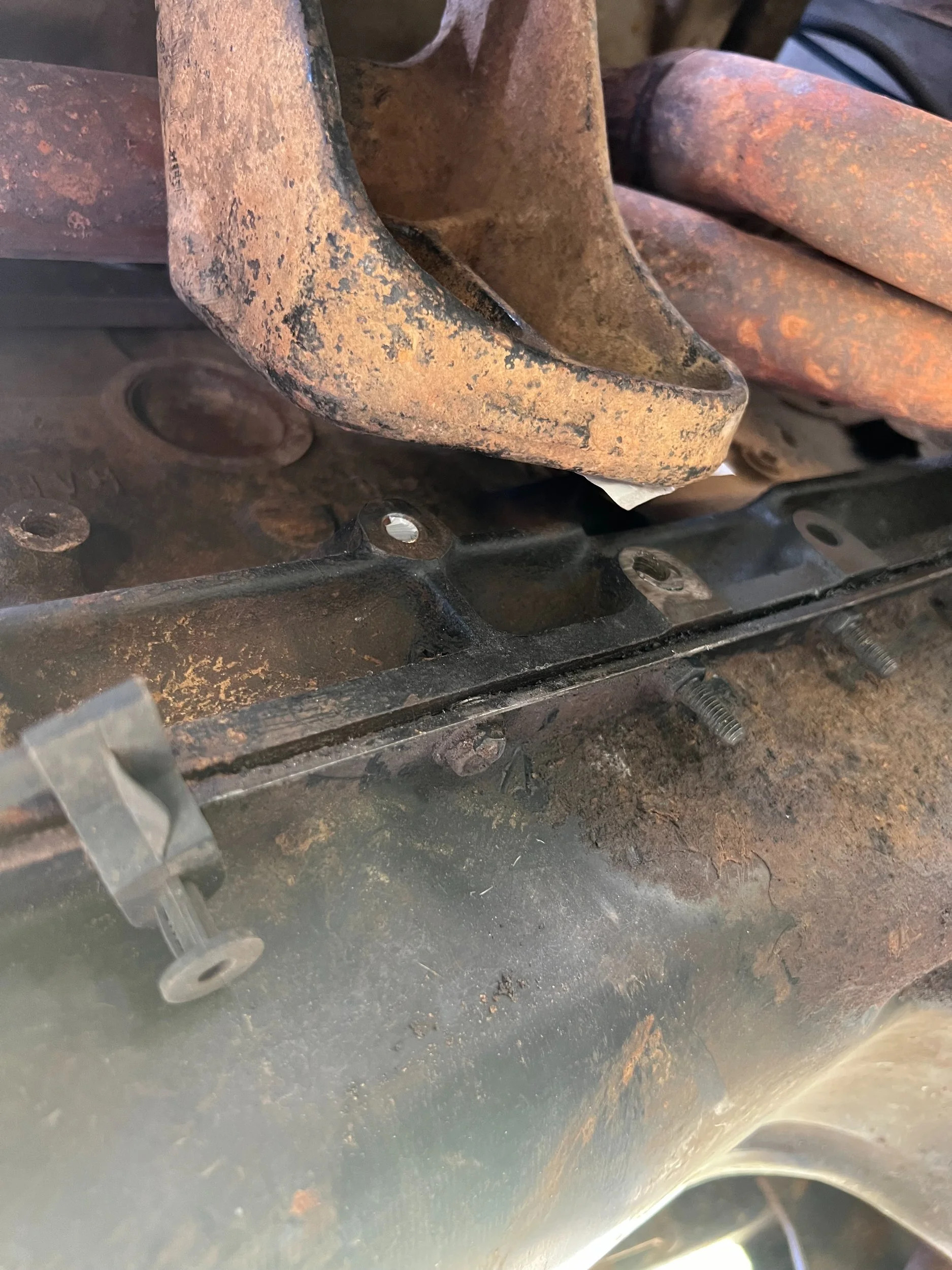 Jeep Broken Engine Mounting Bolts.webp