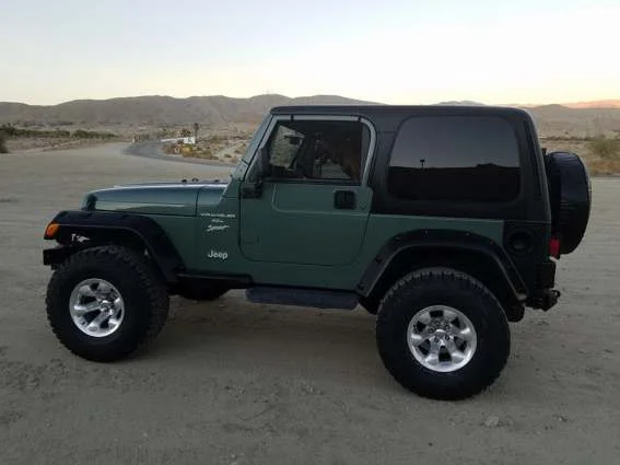 jeep-desert.webp