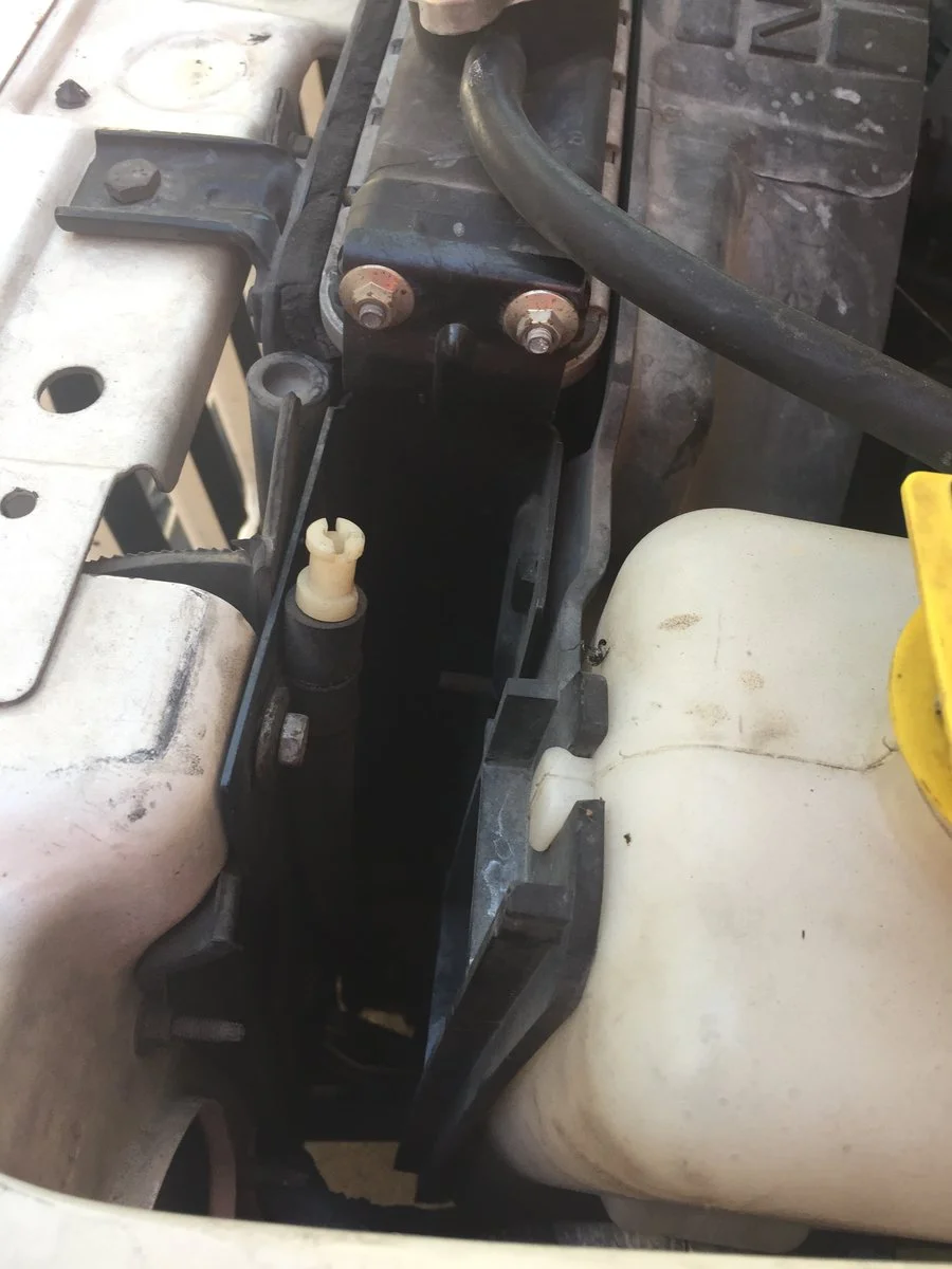 Jeep front axle vent.JPG