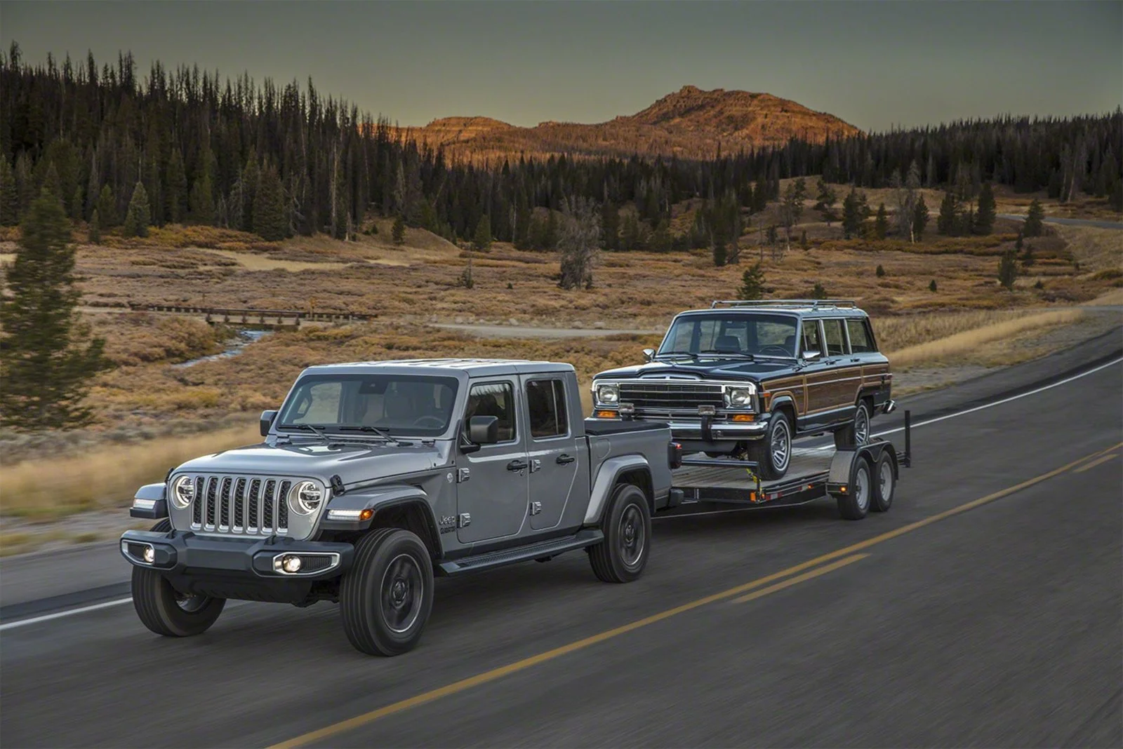 jeep-gladiator-pickup-02.webp