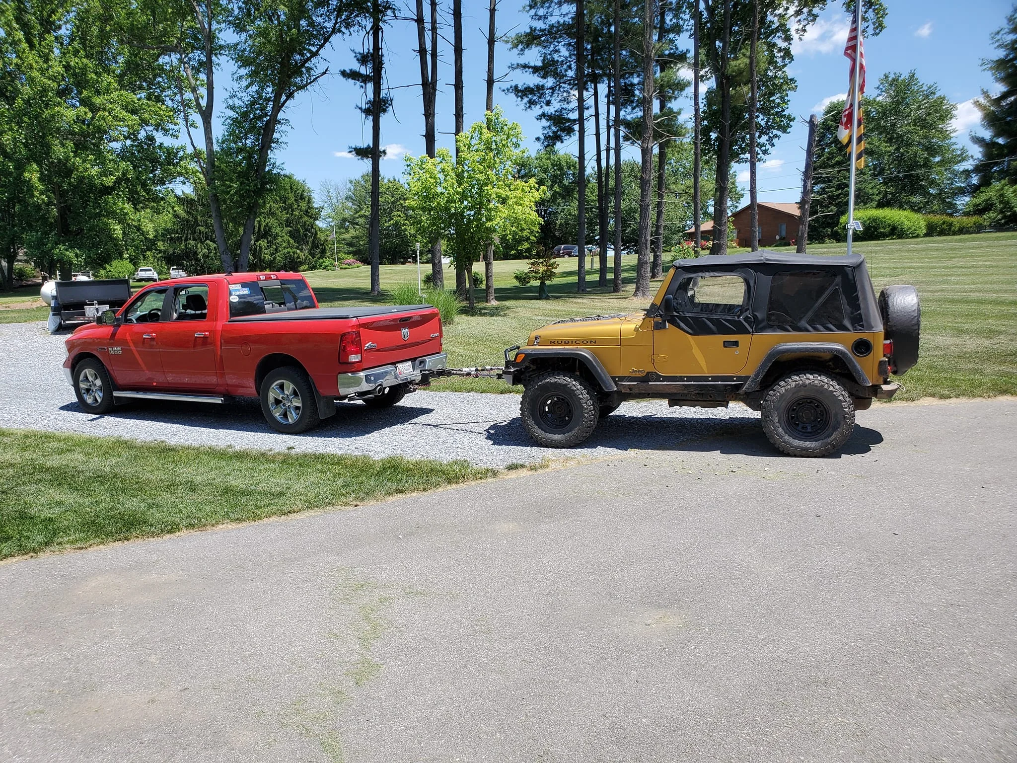 Jeep in Tow.jpg