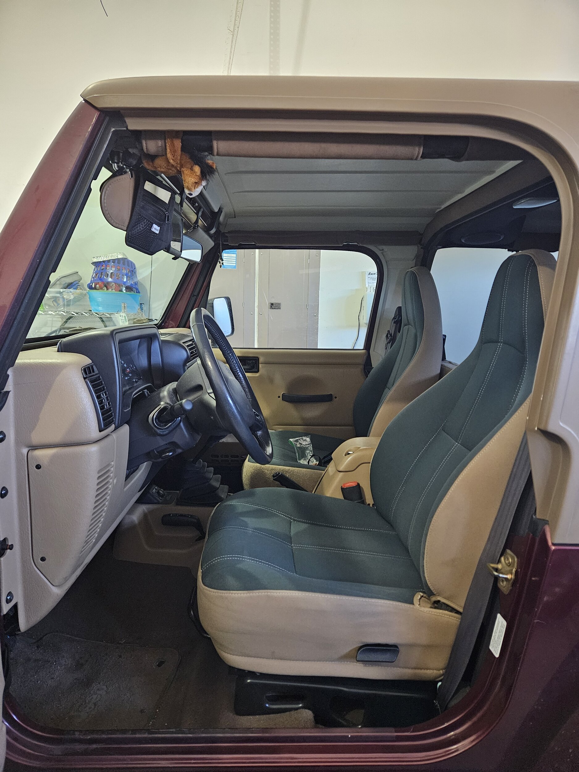 jeep interior.jpg