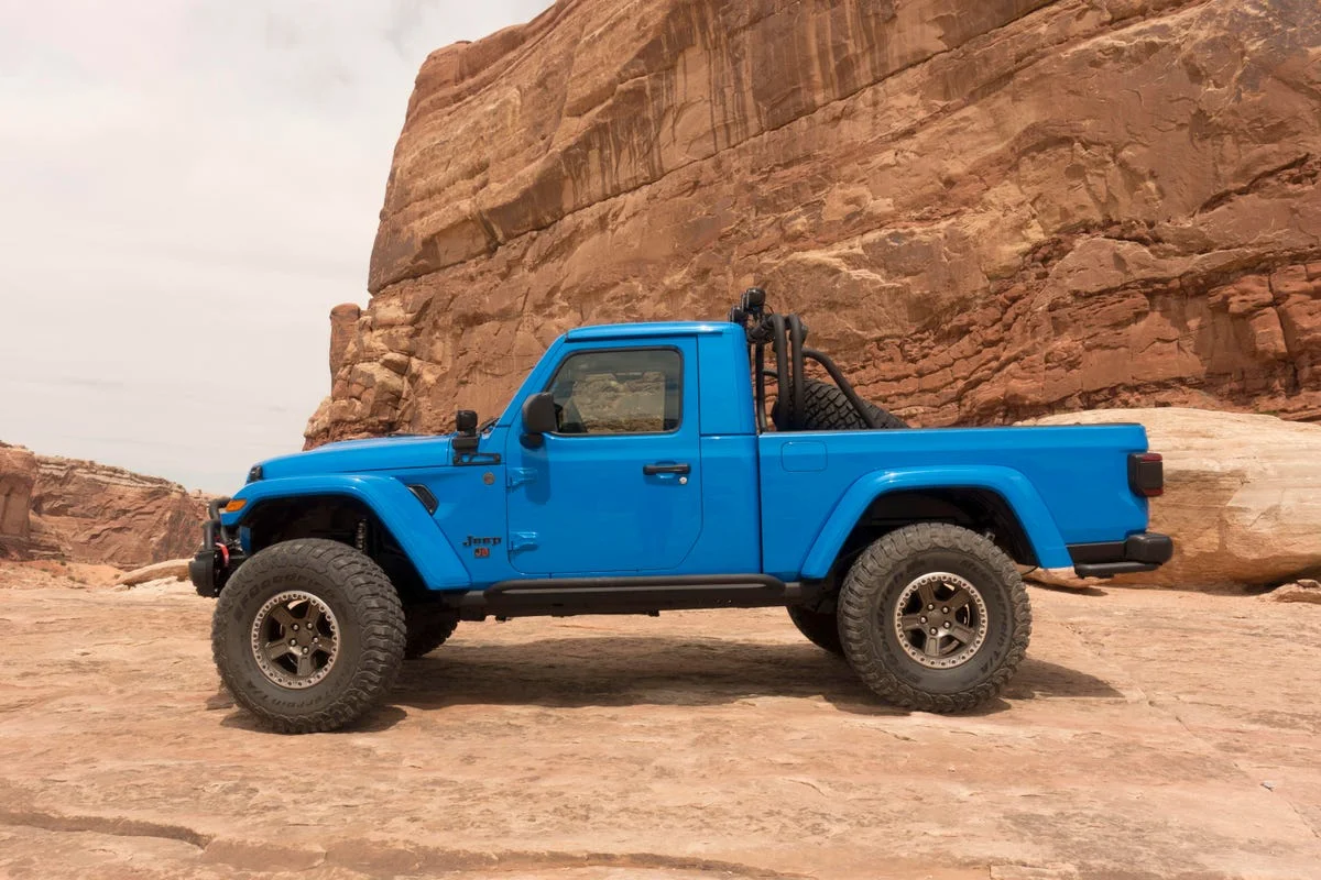 jeep-j6-25.webp