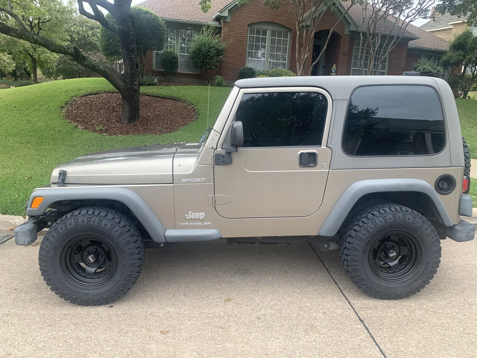 Jeep New Wheels tint etc.jpg