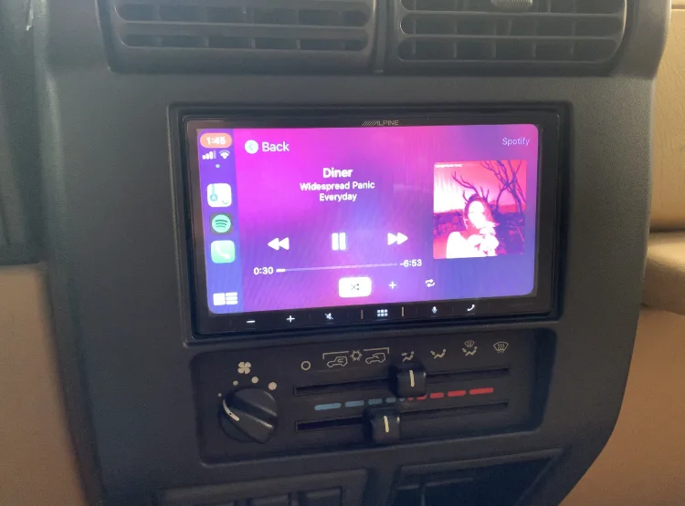 Jeep Radio.webp