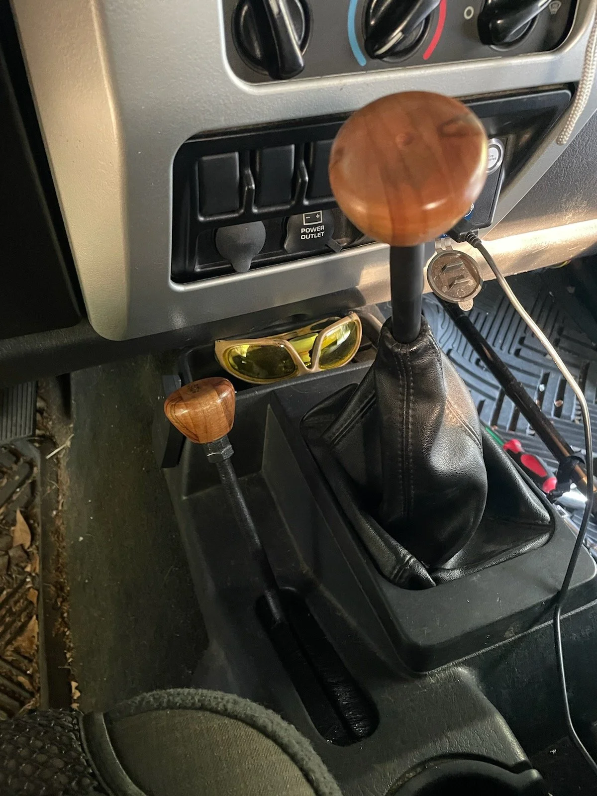 Jeep Shifters.webp