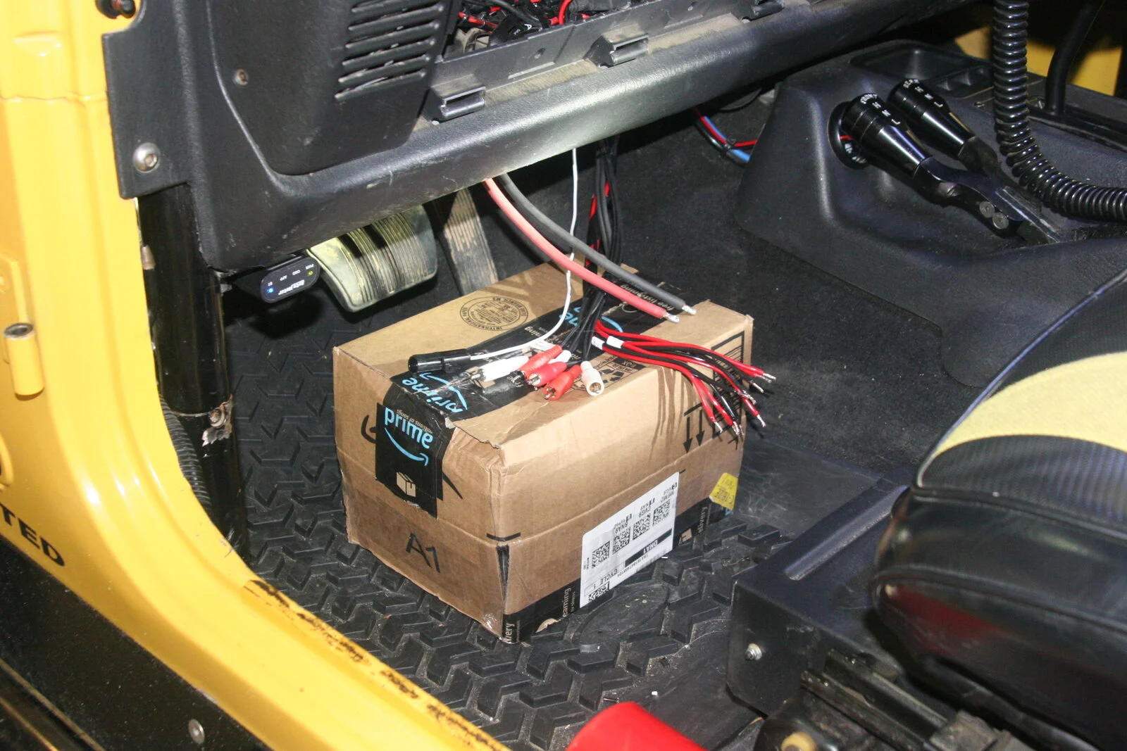 Jeep - Stereo Amp 4 (11).webp
