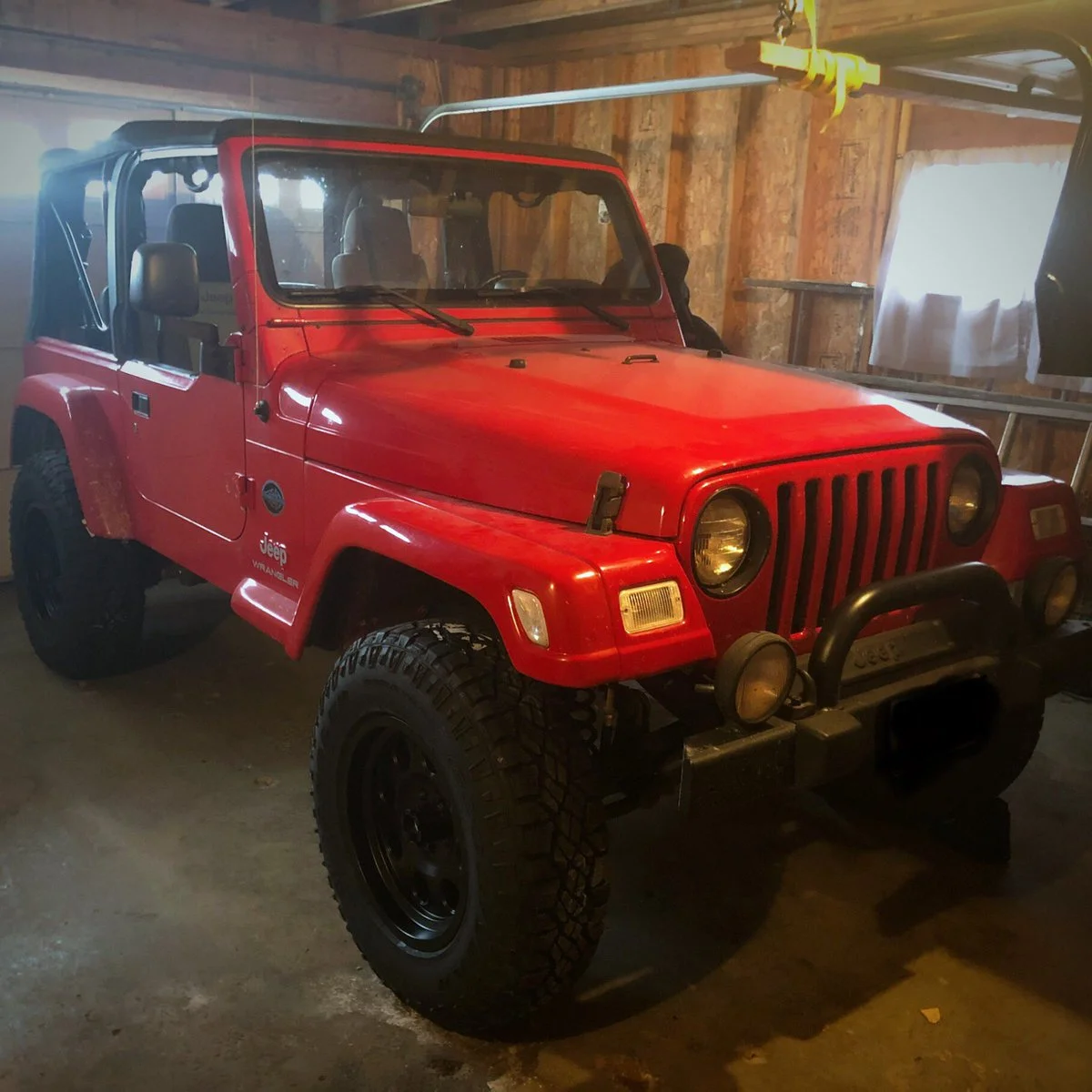 Jeep-tires-twitter.webp