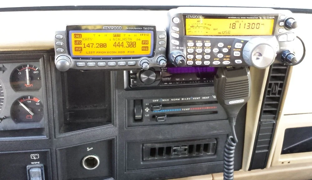 Jeep_Radios.webp