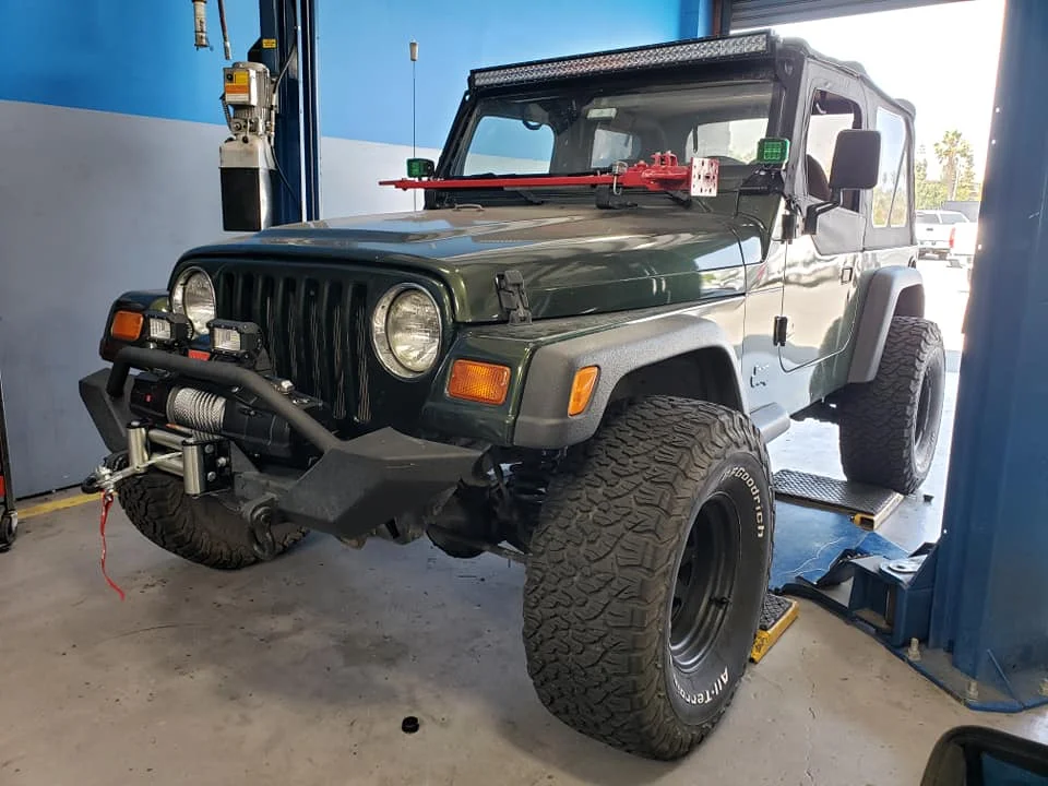 jeepshop.jpg