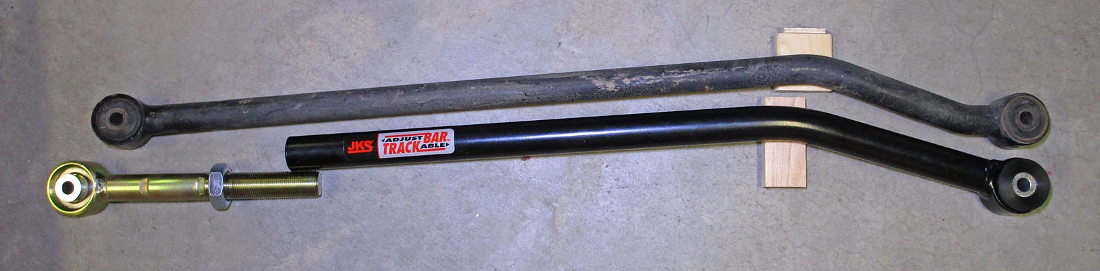 JKS_Rear_Track_01.webp