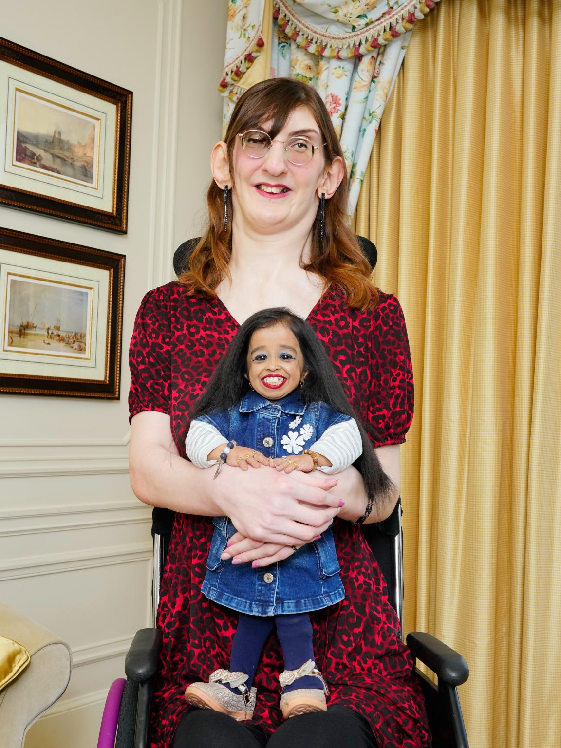 jyoti-amge-shortest-woman-rumeysa-94093201.jpg