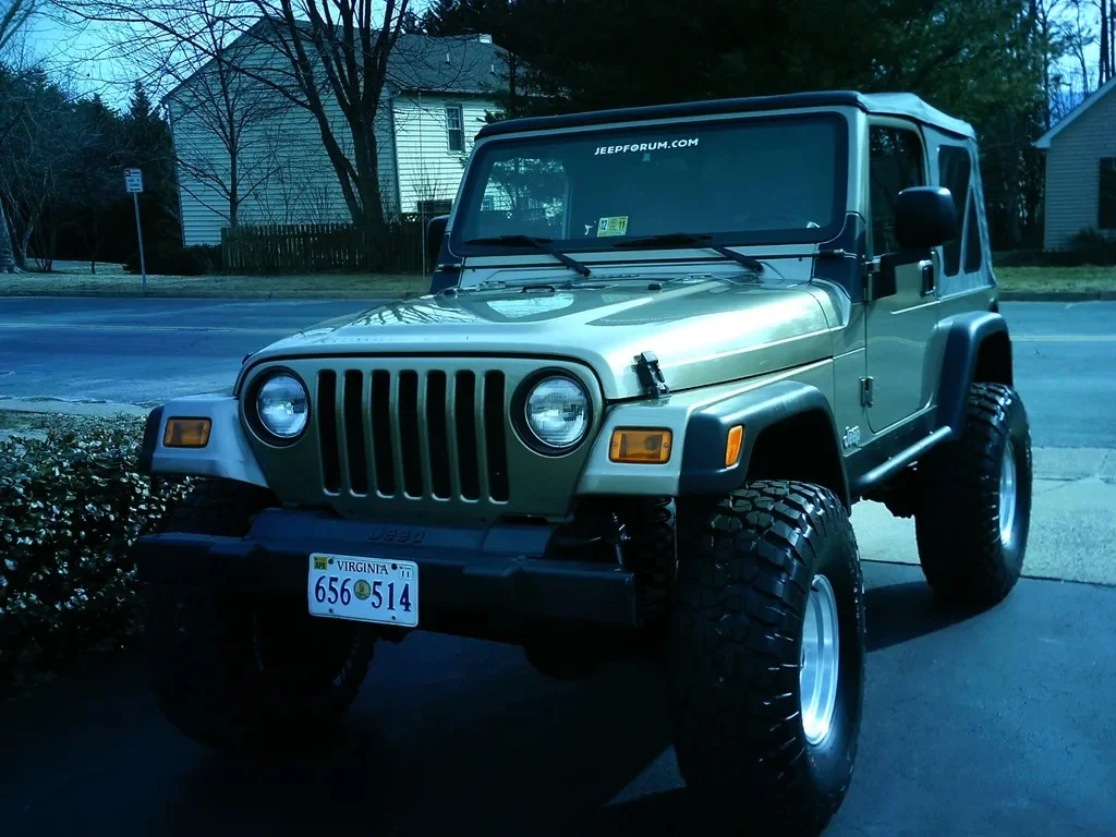 khaki jeep4.jpg