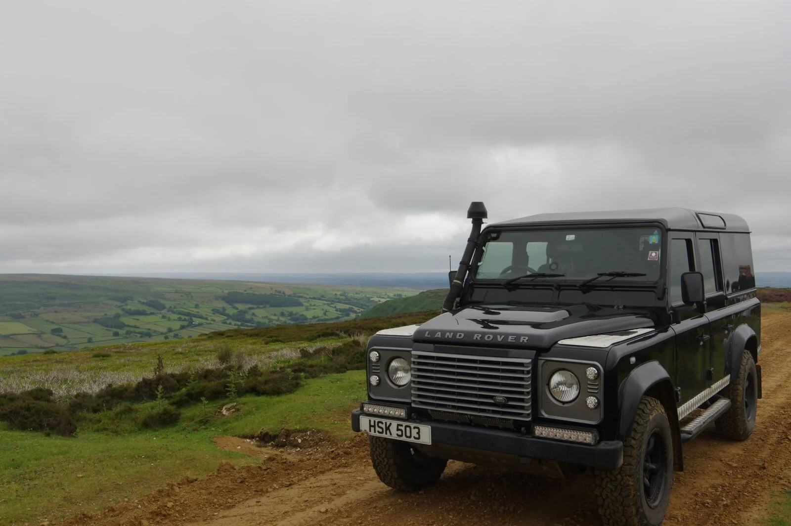 land rover.webp