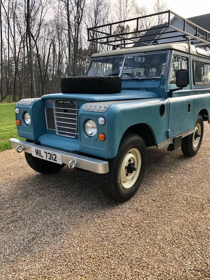 Land Rover1.jpg