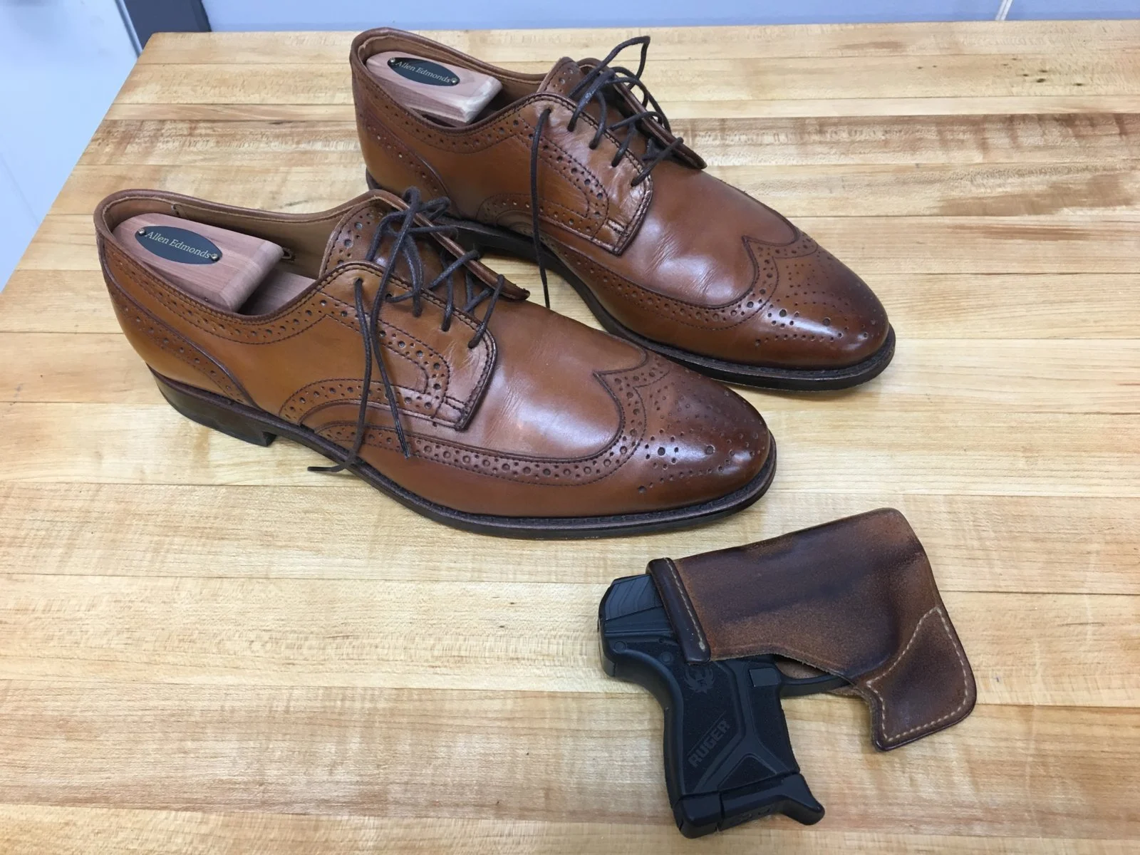 leathergoods.webp