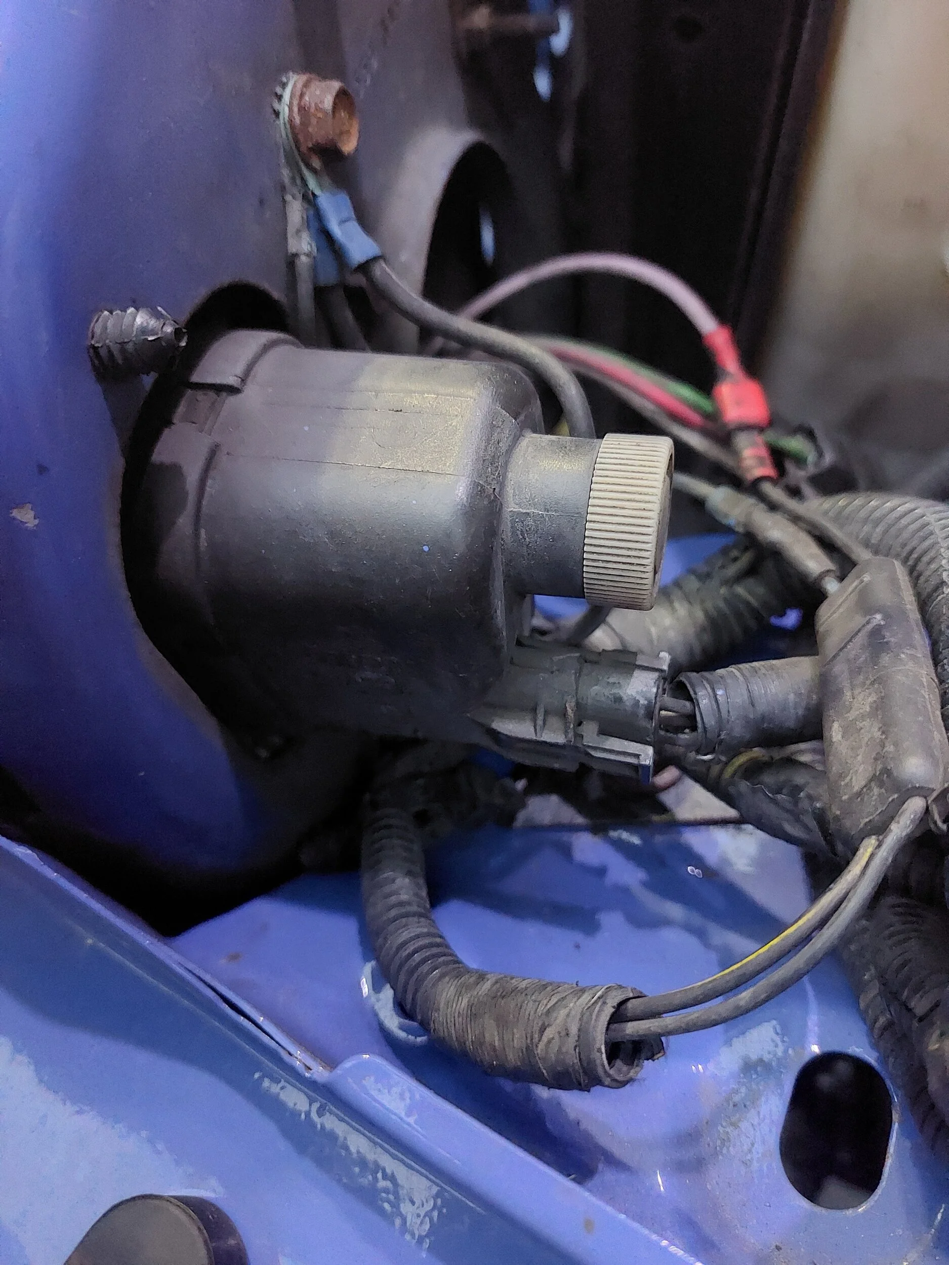 Left Headlamp Levelling Motor.webp