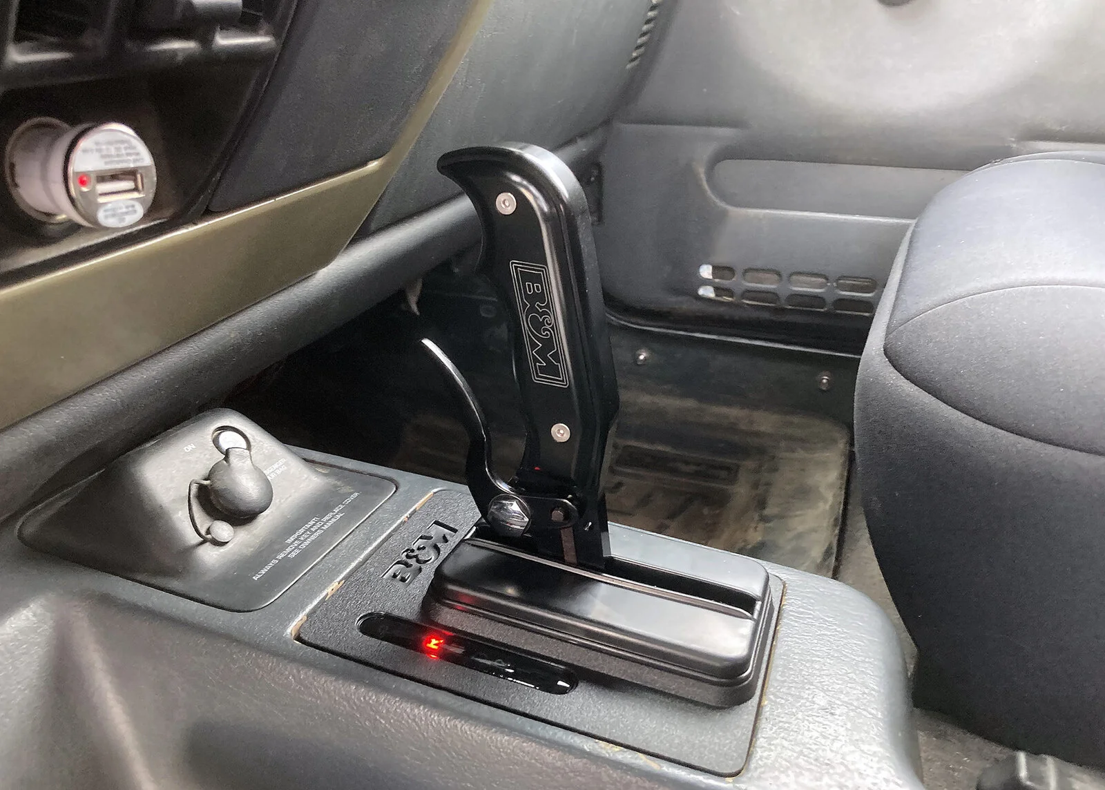 magnum grip interior 3.jpg