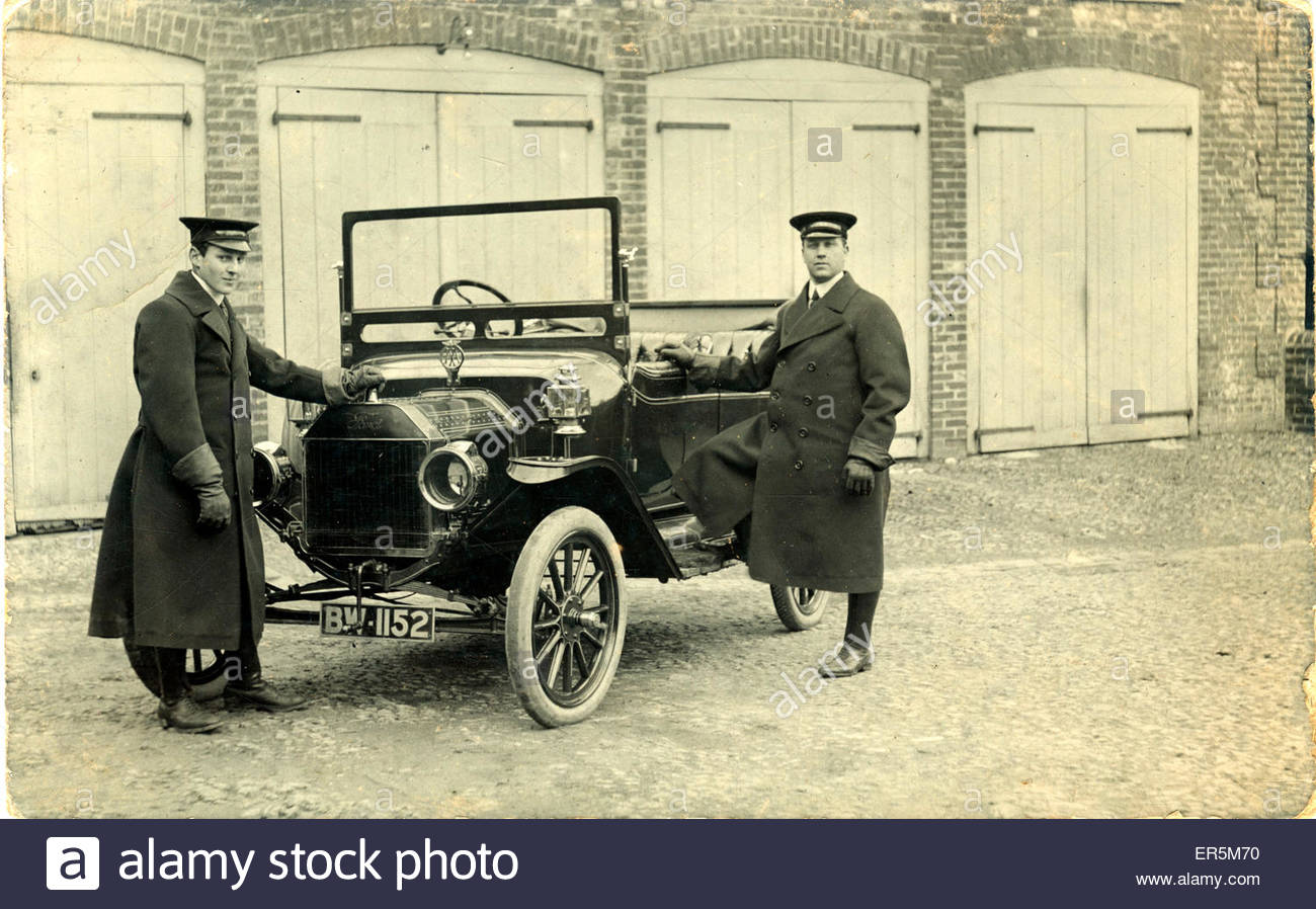 model-t-ford-vintage-car-britain-1900s-ER5M70.jpg