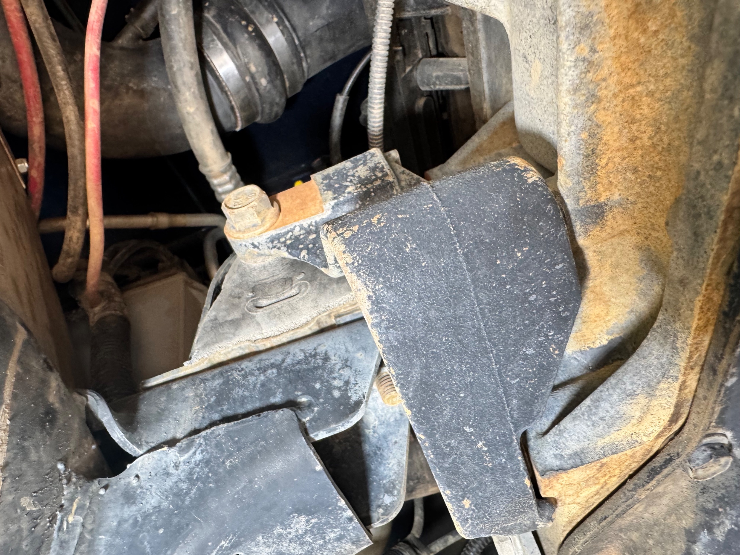 motor mount passanger.jpg