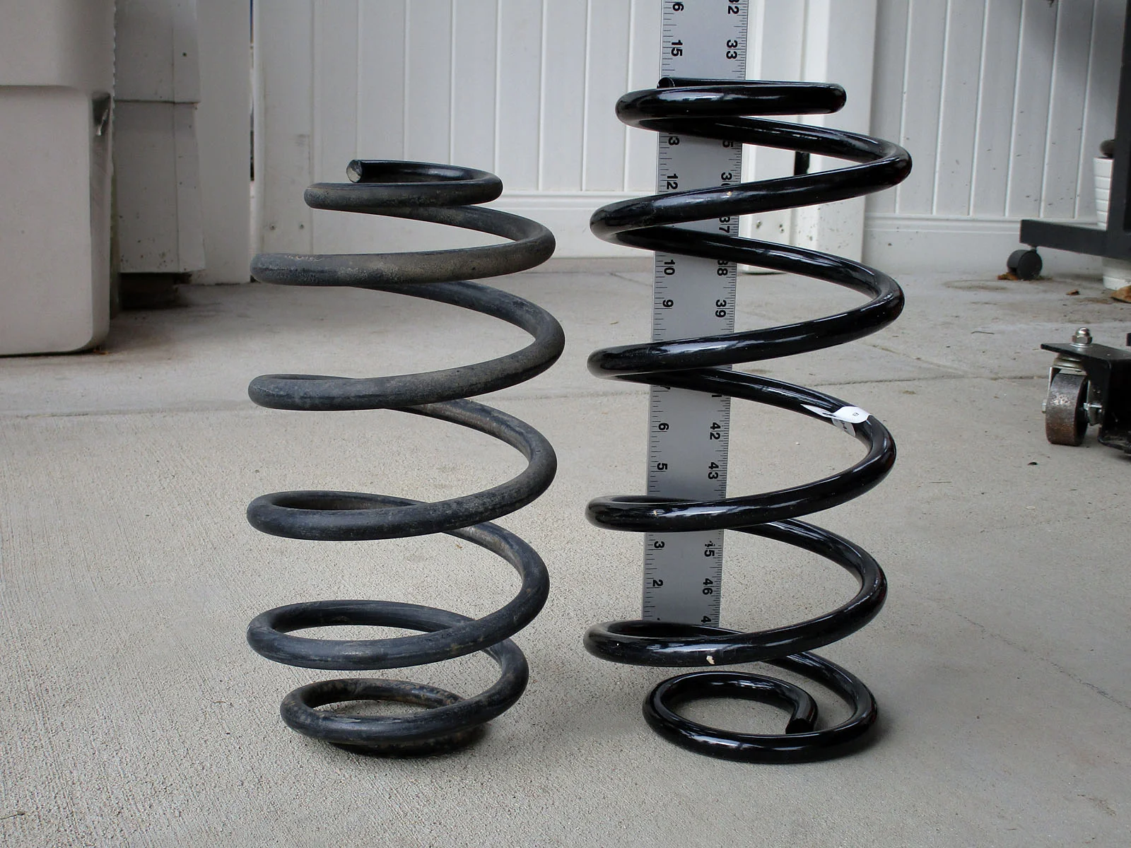 OME_Springs_Rear_01.webp