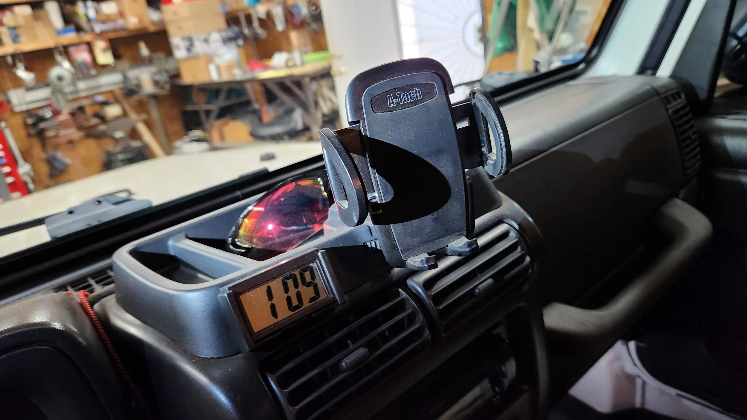 phone mt2.jpg