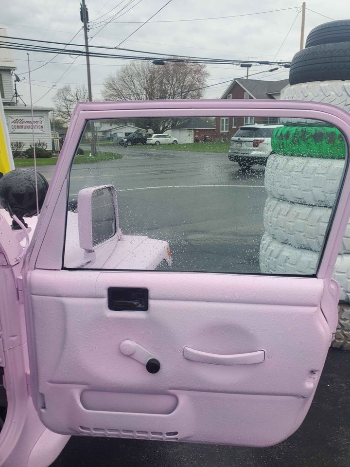 pink jeep4.jpg