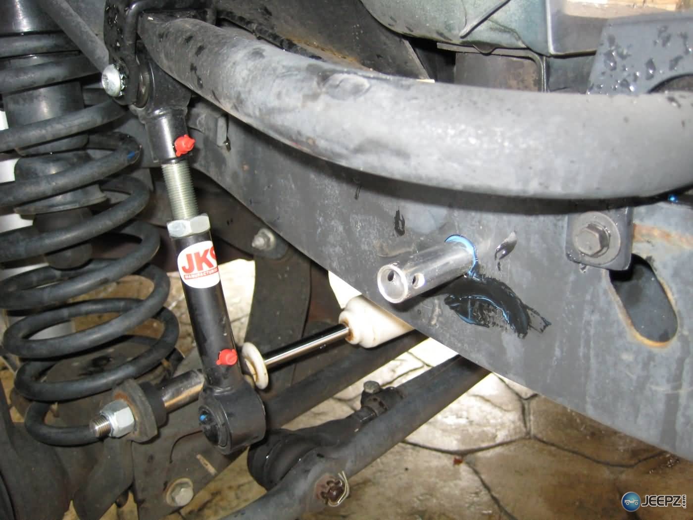 r-jeep-wrangler-bolted-up-jeep-sway-bar-disconnect.jpg