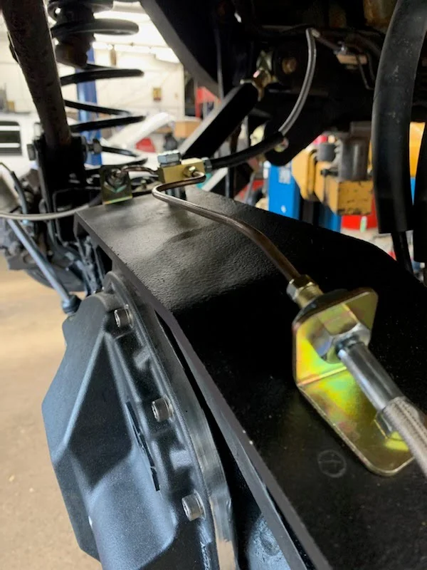 Rear Brake Lines 03.jpg