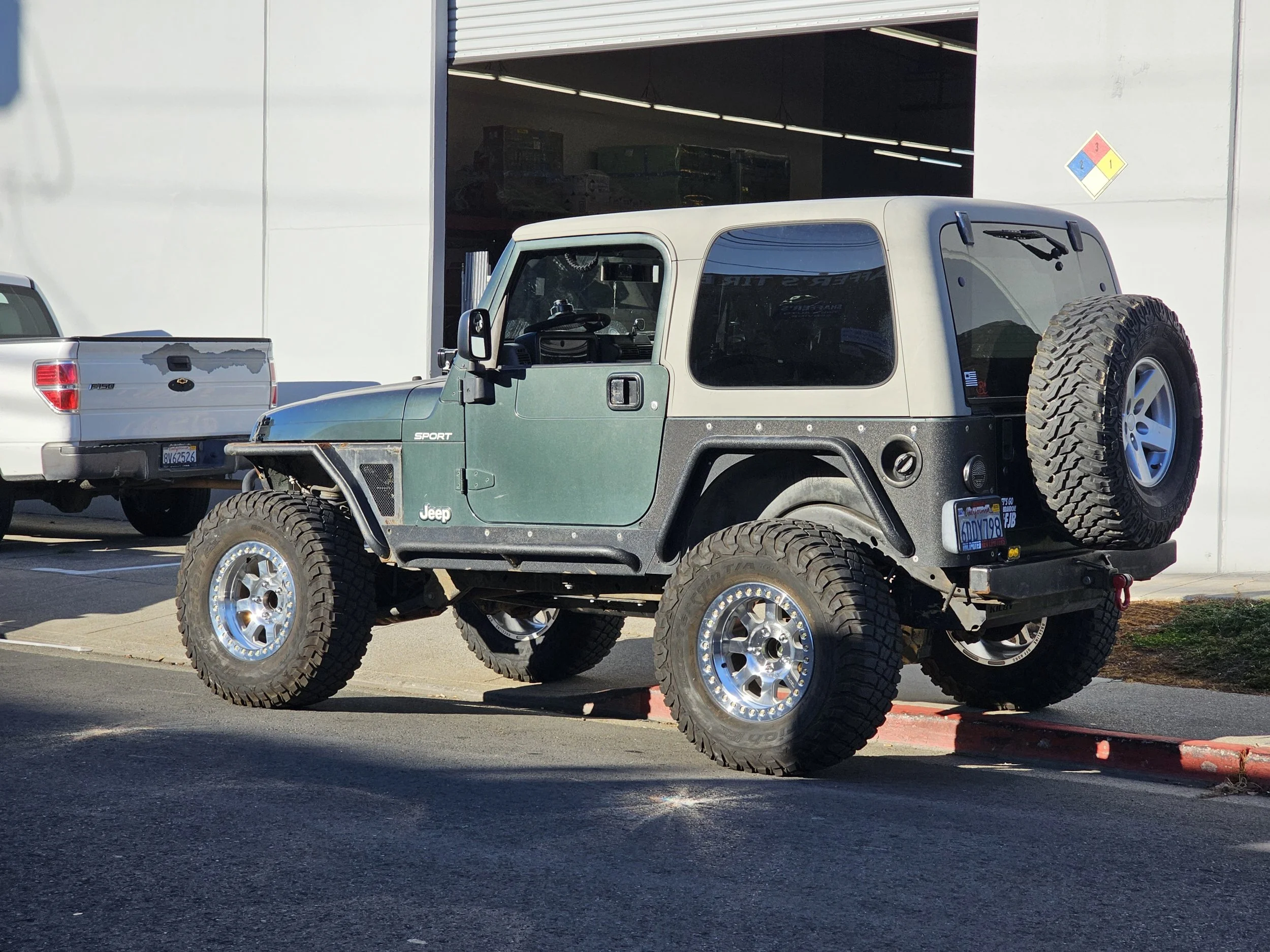 REAR.Q.jpg