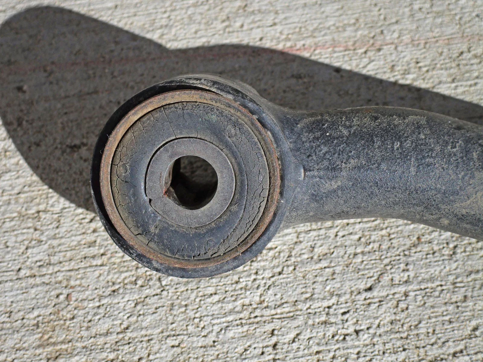 Rear_Track_01.jpg