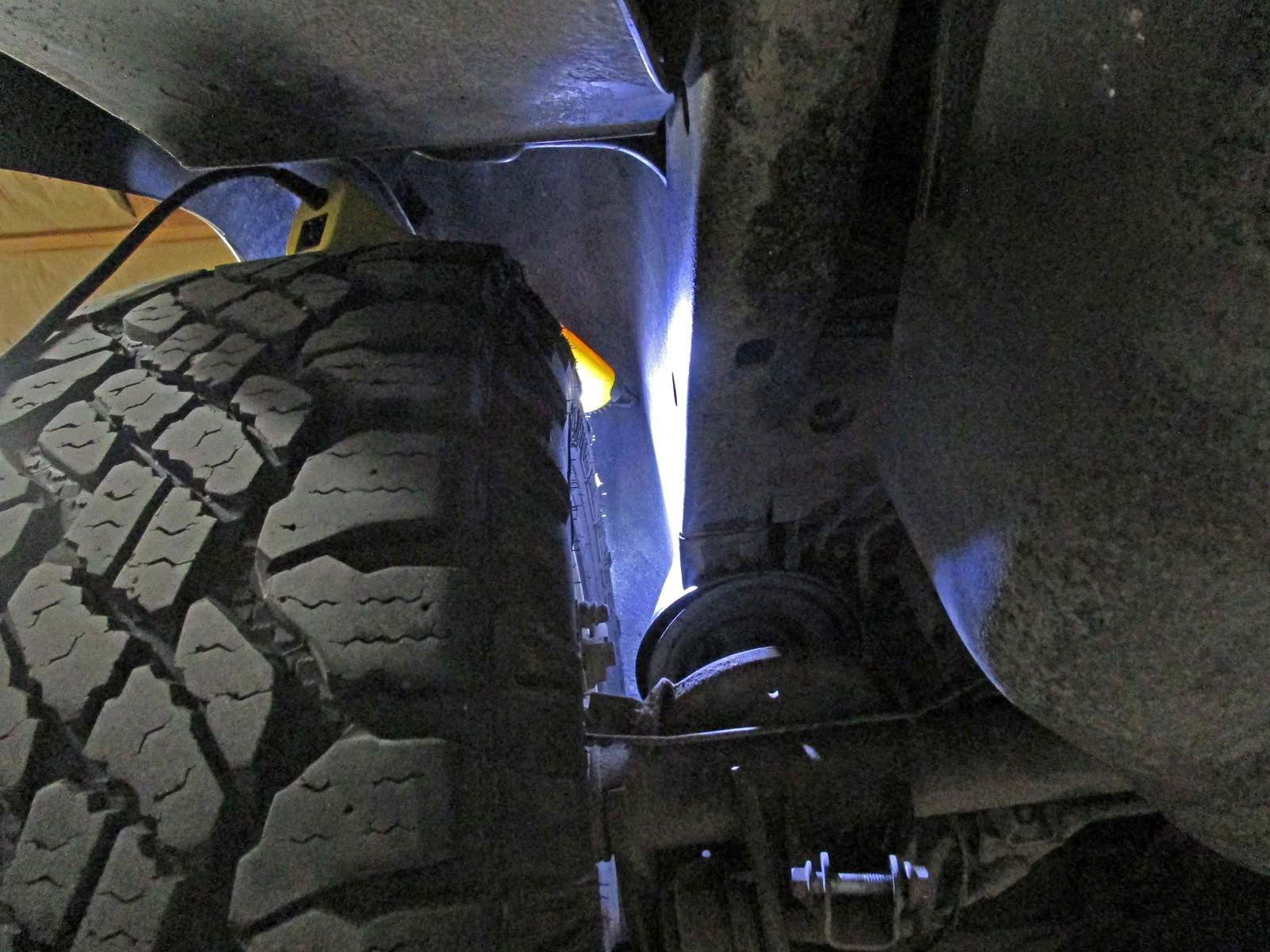 Rear_Tuck_03.jpg
