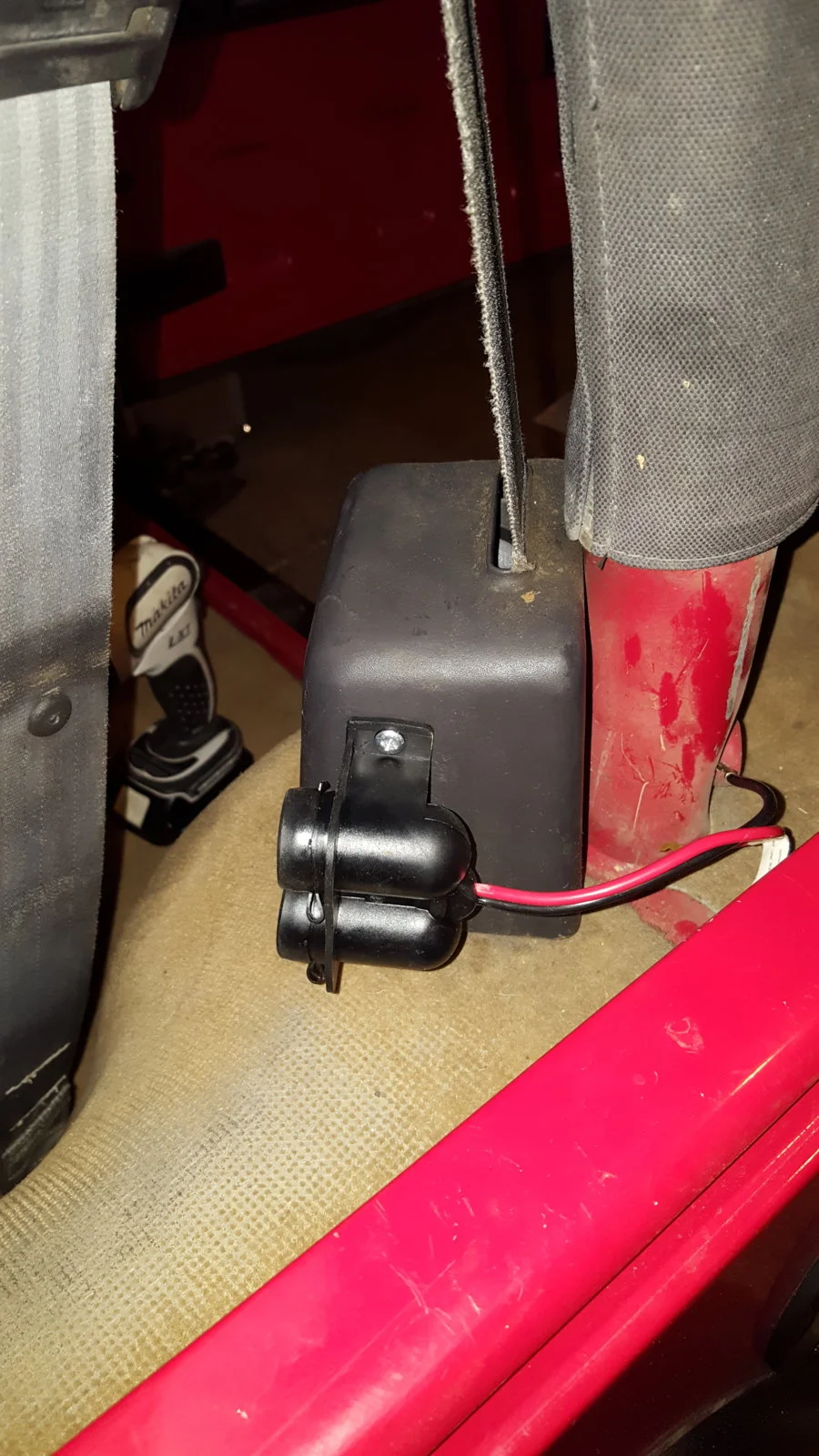 rearpowerplug.webp