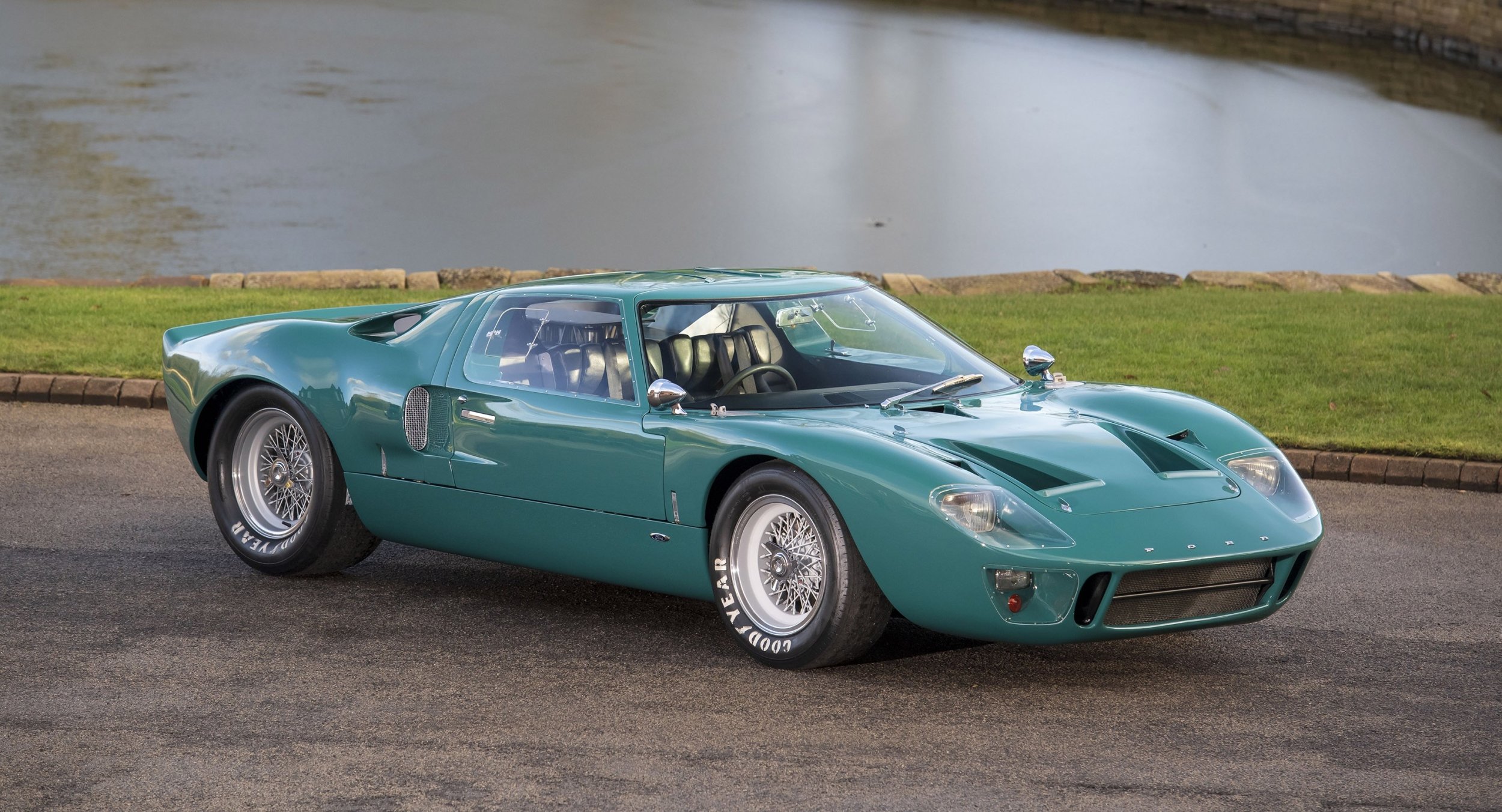 road-legal-1966-ford-gt40-is-a-green-time-capsule_11.jpg