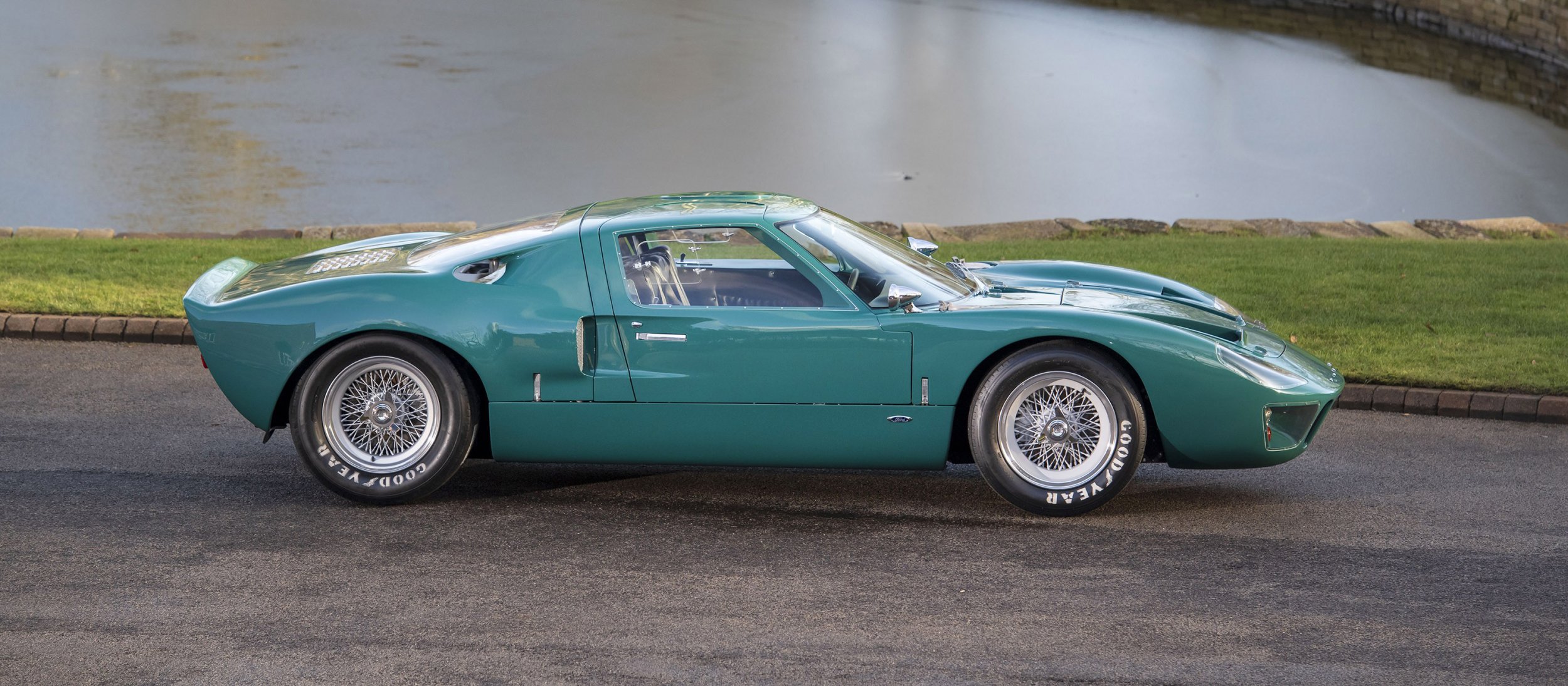 road-legal-1966-ford-gt40-is-a-green-time-capsule_3a.jpg