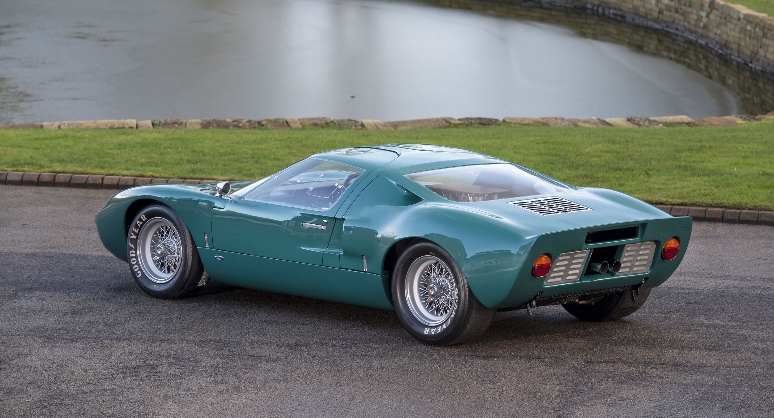 road-legal-1966-ford-gt40-is-a-green-time-capsule_6.jpg