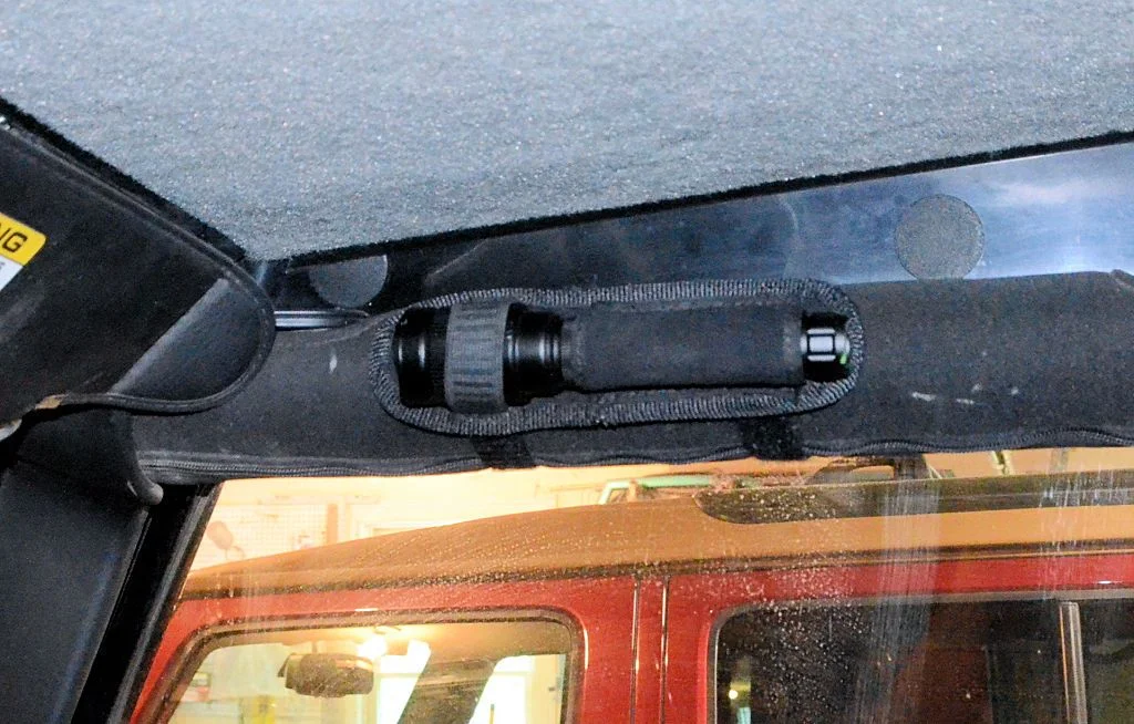 RollBarTacticalFlashlight_zpssavbuyrm.webp